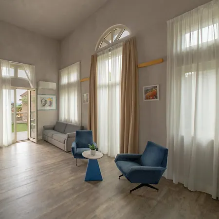 Al Campanile - Luxury & 3* Baveno