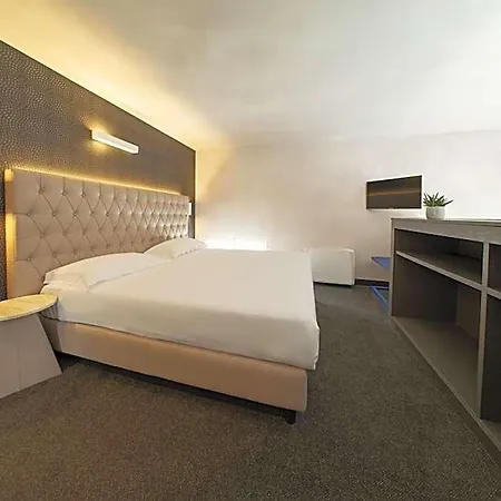 מלון Al Campanile - Luxury & 3*