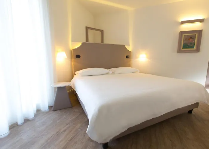 Отель Al Campanile - Luxury & 3*