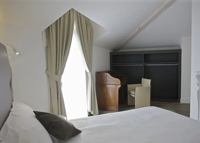 Отель Al Campanile - Luxury & Бавено